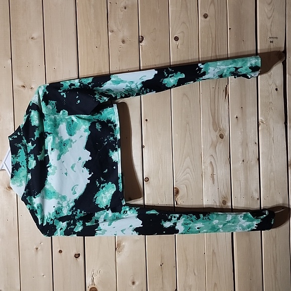 No Fear X H&M Green Long Sleeve Crop Top Size Medium - Picture 6 of 6